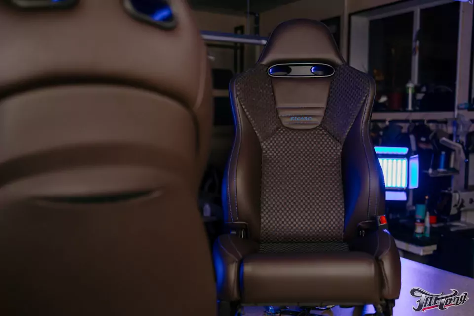 Перетяжка сидений Recaro для Honda Accord 7 в кожу и алькантару с плетением в стиле Bottega Veneta!